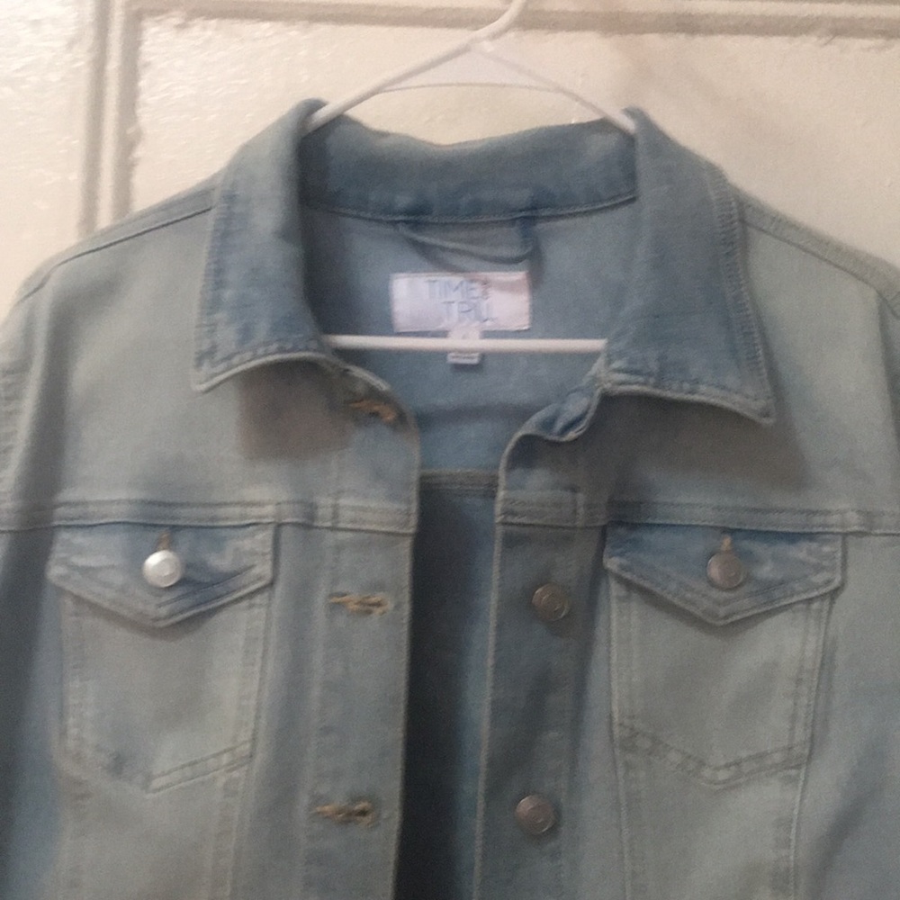 Women denim jacket light blue color.